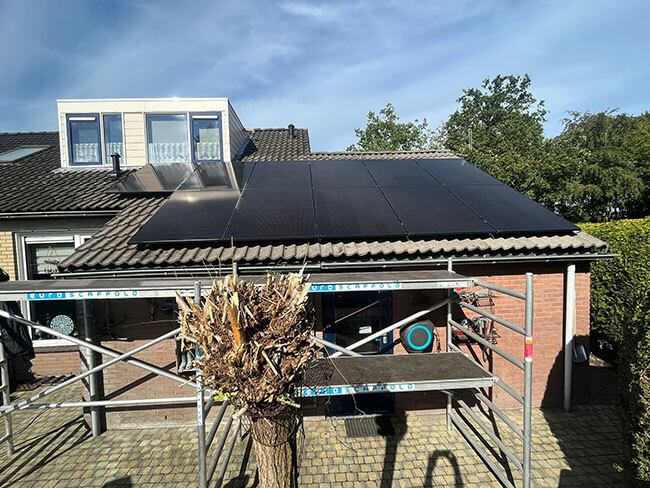 Onderhoud en oplossen storing zonnepanelen Onderhoud en oplossen storing zonnepanelen