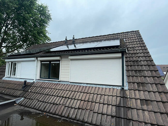 Woning met zonnepanelensysteem Woning met zonnepanelensysteem
