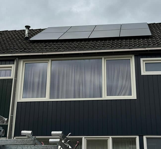 Zonne-energie installatie met lage terugverdientijd en 25 jaar levensduur Zonne-energie installatie met lage terugverdientijd en 25 jaar levensduur