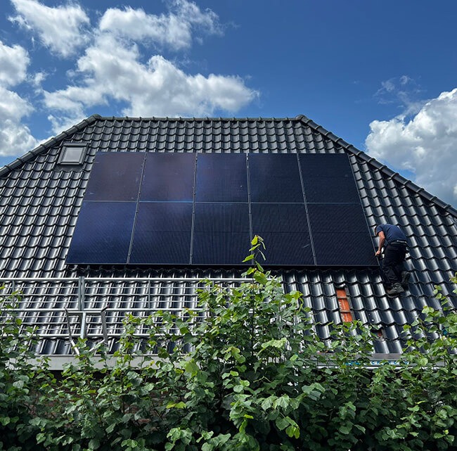 Zonnepanelen Buitenpost Zonnepanelen Buitenpost