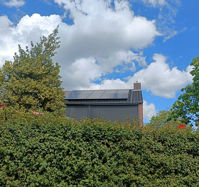 Zonne-energie systeem met open lucht Zonne-energie systeem met open lucht